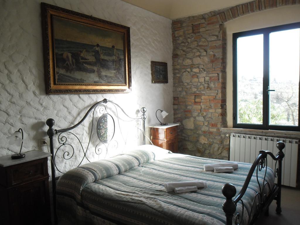 Agriturismo Santa Croce San Gimignano Zimmer foto