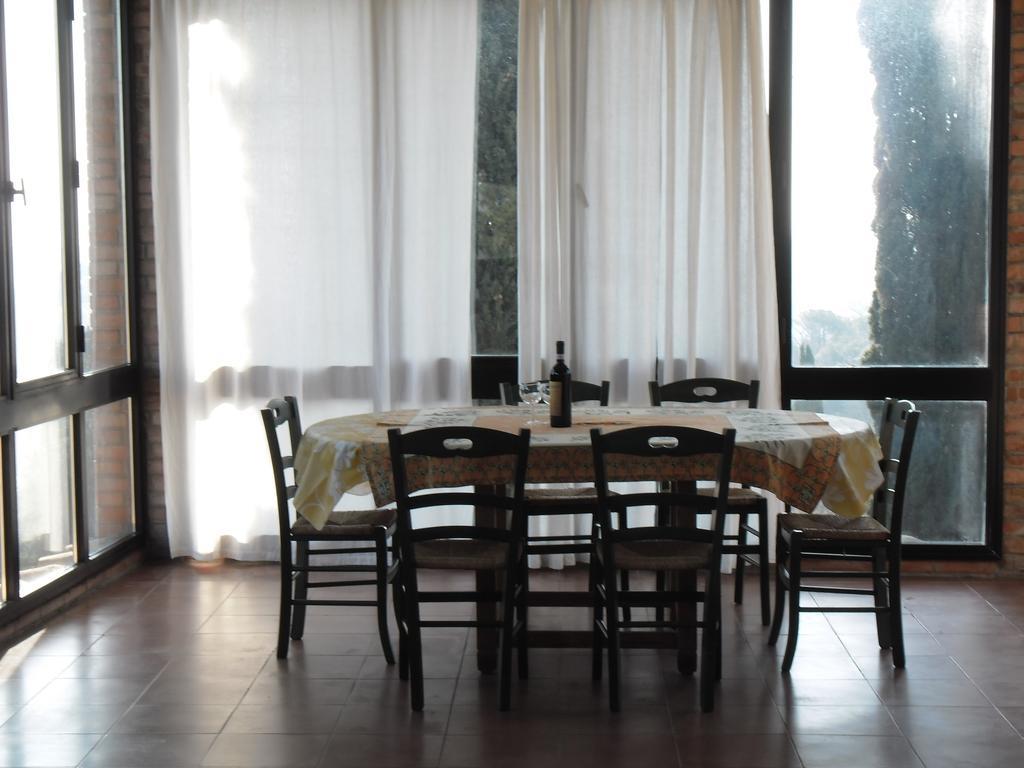 Agriturismo Santa Croce San Gimignano Zimmer foto